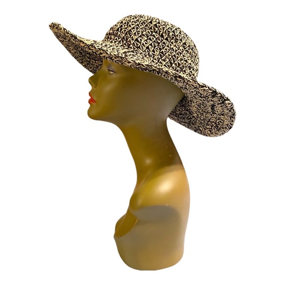 Beautiful Woven Hat with Wire Brim - Picture 4 of 7